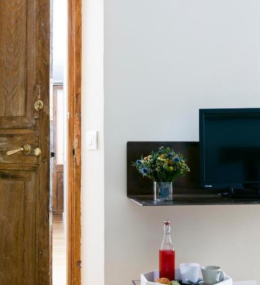 اتاق استاندارد, Mynavona