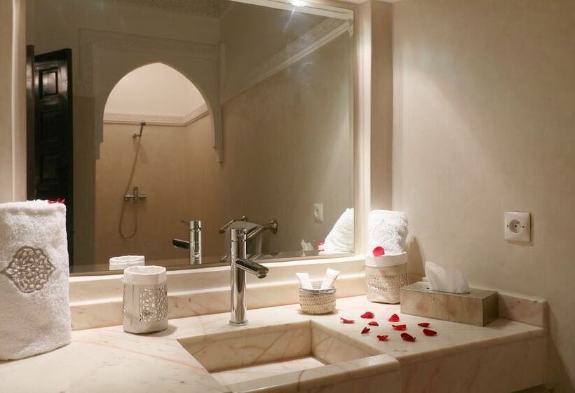 Quarto standard, Riad Faraj