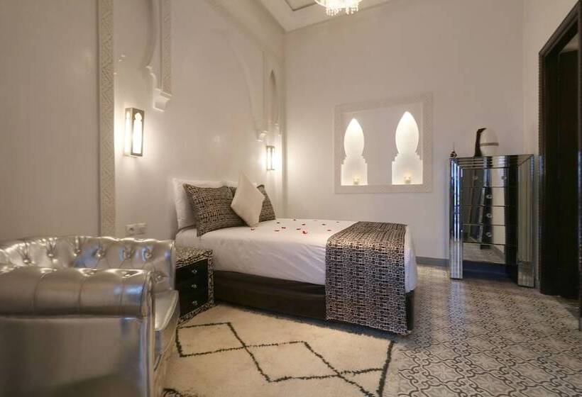 Quarto standard, Riad Faraj