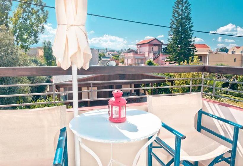 חדר משפחתי, Talos Hotel Apartments