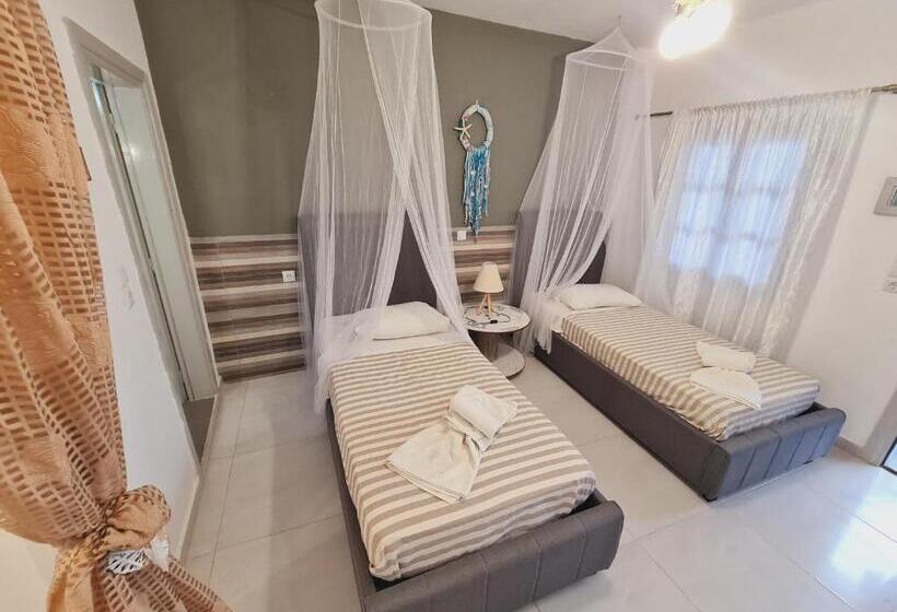 3 Bett Superior Zimmer, Villa Anto
