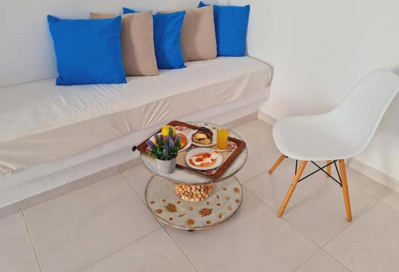 اتاق استاندارد سه نفره, Villa Anto