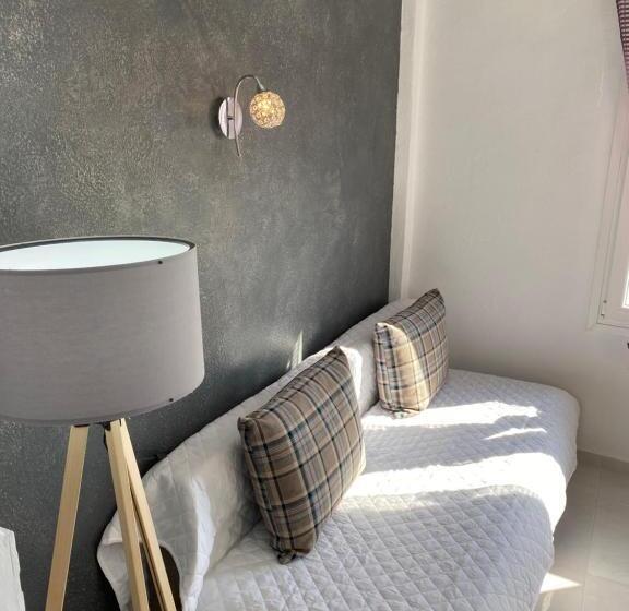 Economy Zimmer, Villa Anto