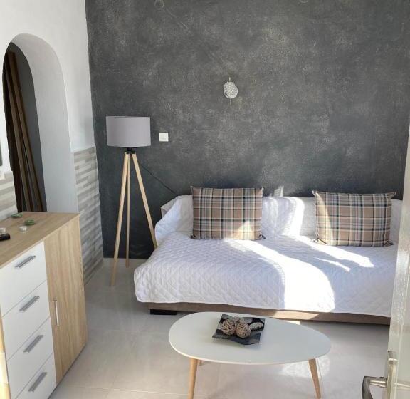 Economy Zimmer, Villa Anto