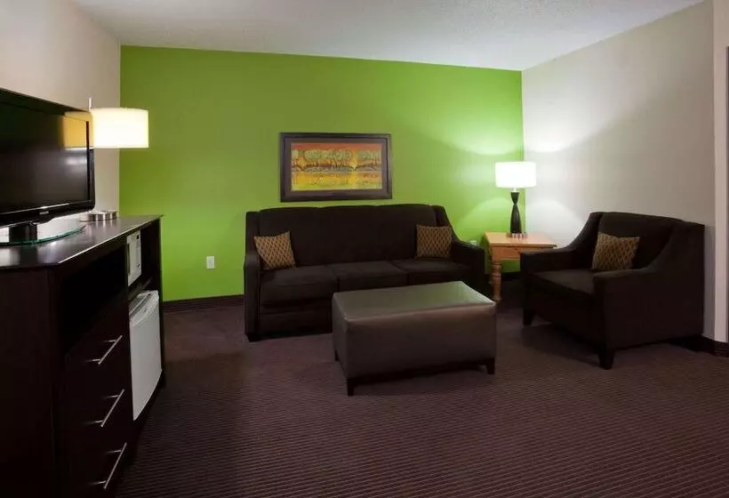Deluxe Suite King Bed, Americinn By Wyndham Crookston U Of M Crookston