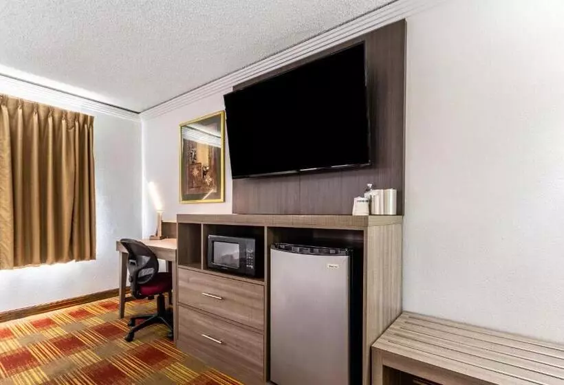 キングサイズベッドのスタンダードルーム, Countryside Suites Kansas City Independence I 70 East Sports Complex