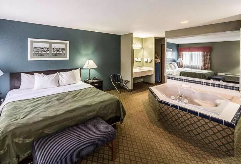 キングサイズベッドのスイートルーム, Quality Inn Columbia City Near Us30