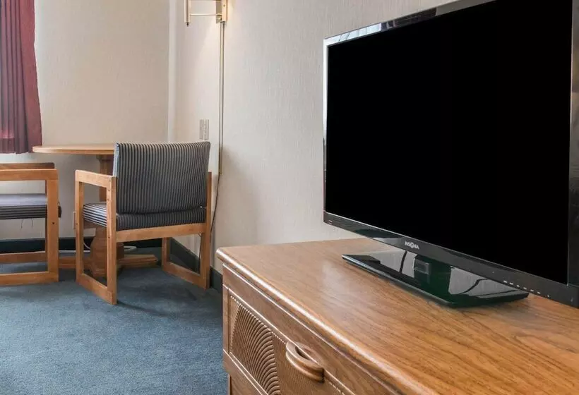 ２ダブルベッドのスタンダードルーム, Quality Inn Hudsonville South