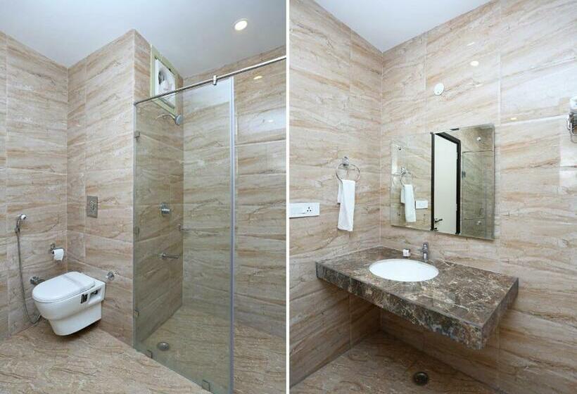 ファミリールーム, The Royal Krishna