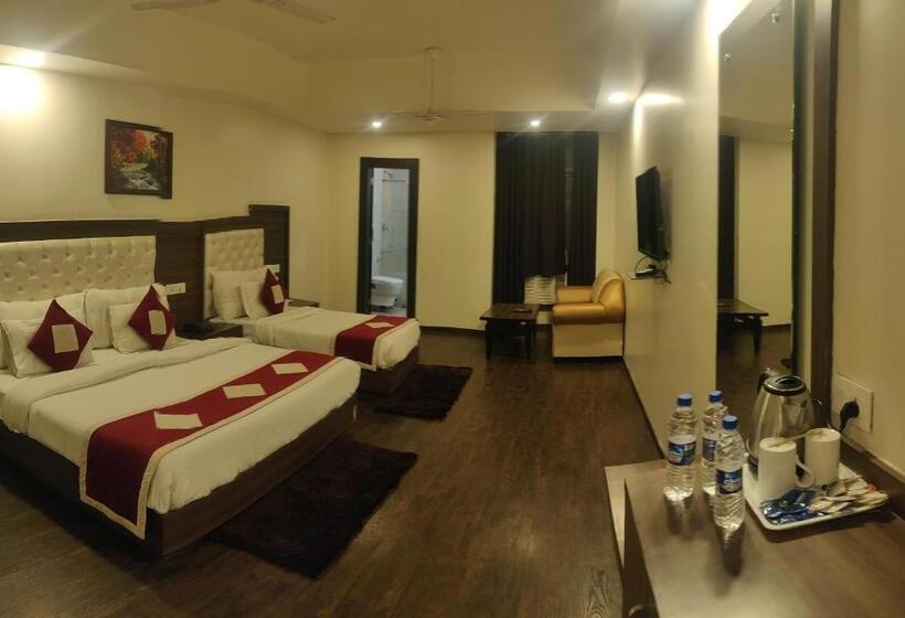 スーペリアトリプルルーム, The Royal Krishna