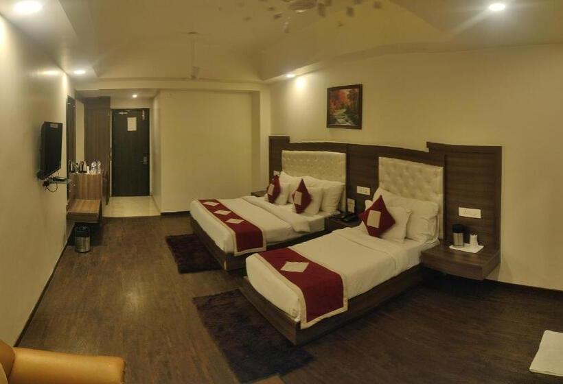 スーペリアトリプルルーム, The Royal Krishna