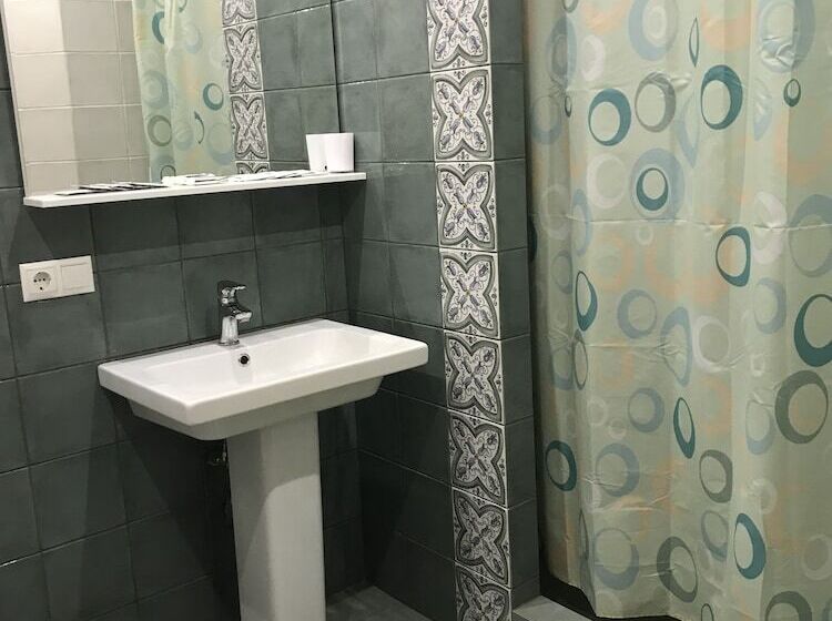 Четырехместный Номер Стандарт, Motel Sofia