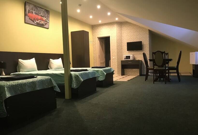 Четырехместный Номер Стандарт, Motel Sofia