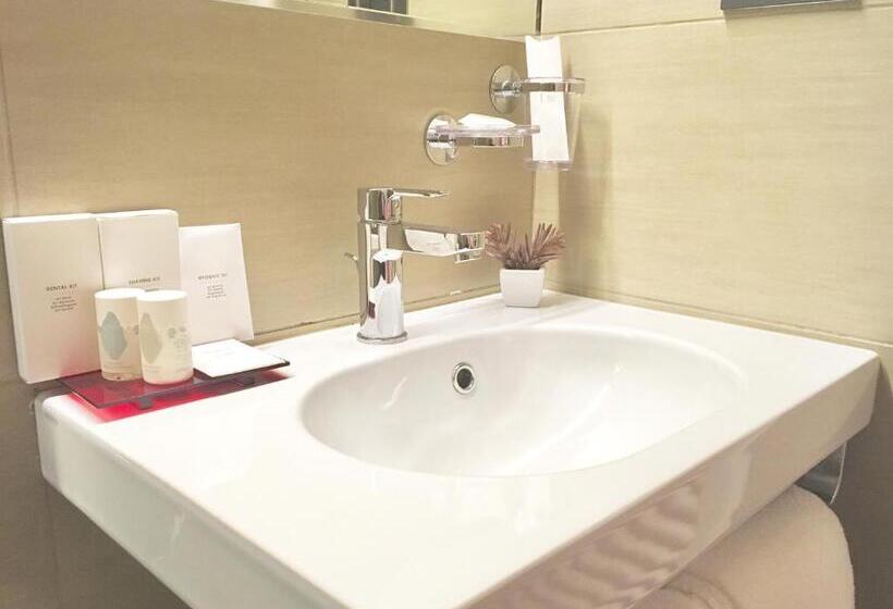 سوئیت جونیور خانوادگی, Residenza 54