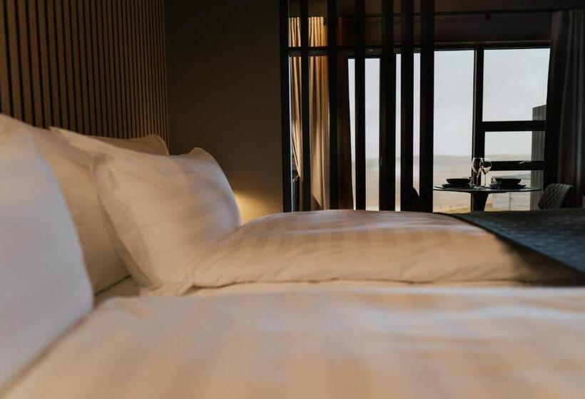 آپارتمان لوکس 1 خوابه, Black Beach Suites