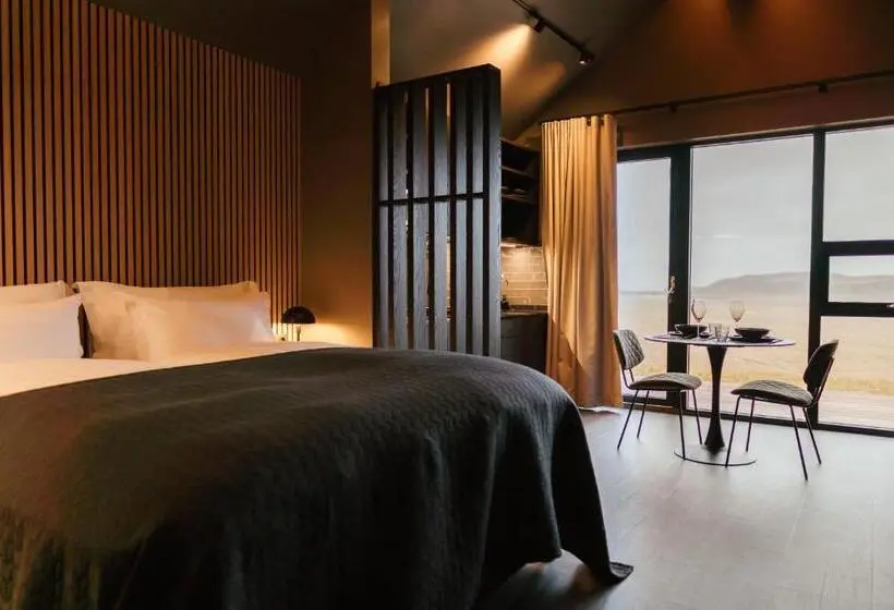 آپارتمان لوکس 1 خوابه, Black Beach Suites