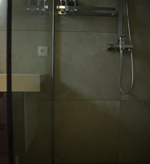 استودیوی استاندارد با چشم‌انداز دریا, Black Beach Suites