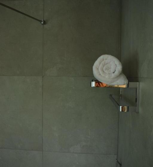 استودیوی استاندارد با چشم‌انداز دریا, Black Beach Suites