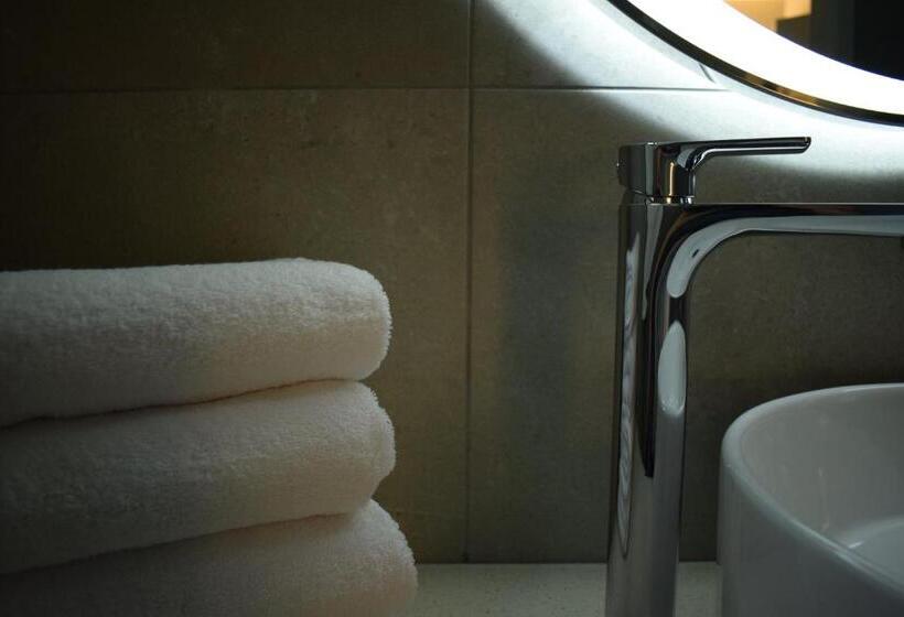 استودیوی استاندارد با چشم‌انداز دریا, Black Beach Suites