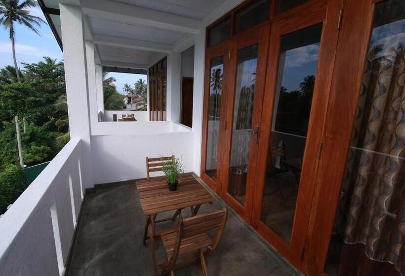 اتاق استاندارد با بالکن, Athithi Villa