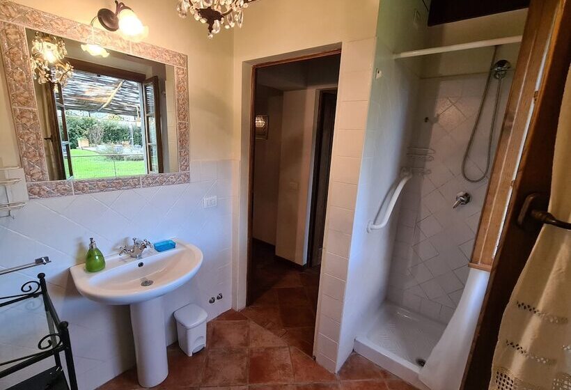 Апартаменты 3 Спальни, Agriturismo Il Borgo