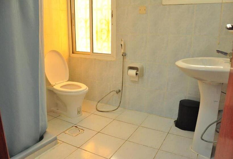 اتاق استاندارد یک نفره, Majan Guest House L.l.c