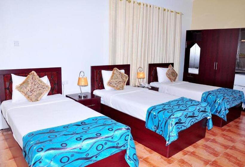 اتاق استاندارد سه نفره, Majan Guest House L.l.c