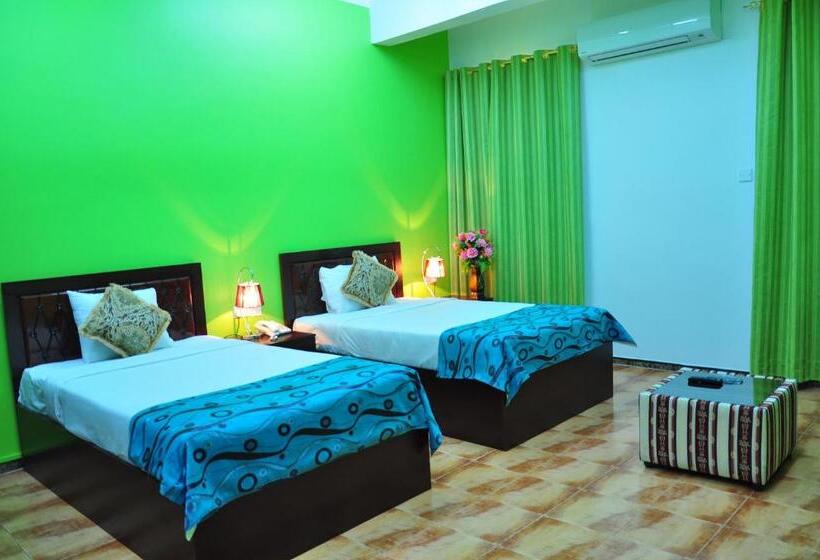 اتاق خانوادگی, Majan Guest House L.l.c