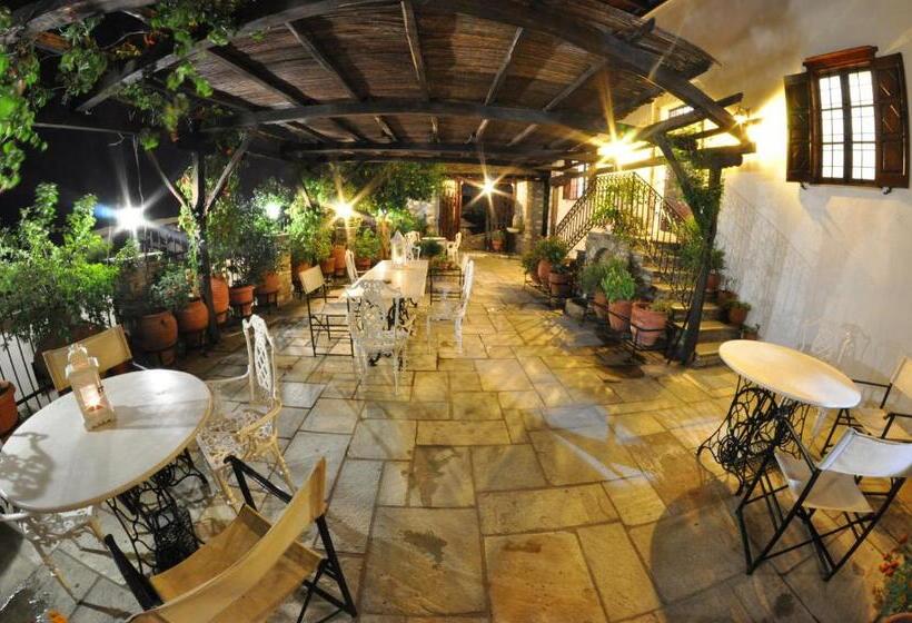 اتاق استاندارد با چشم‌انداز کوهستان, Archontiko Repana   Makrinitsa Stone Retreat