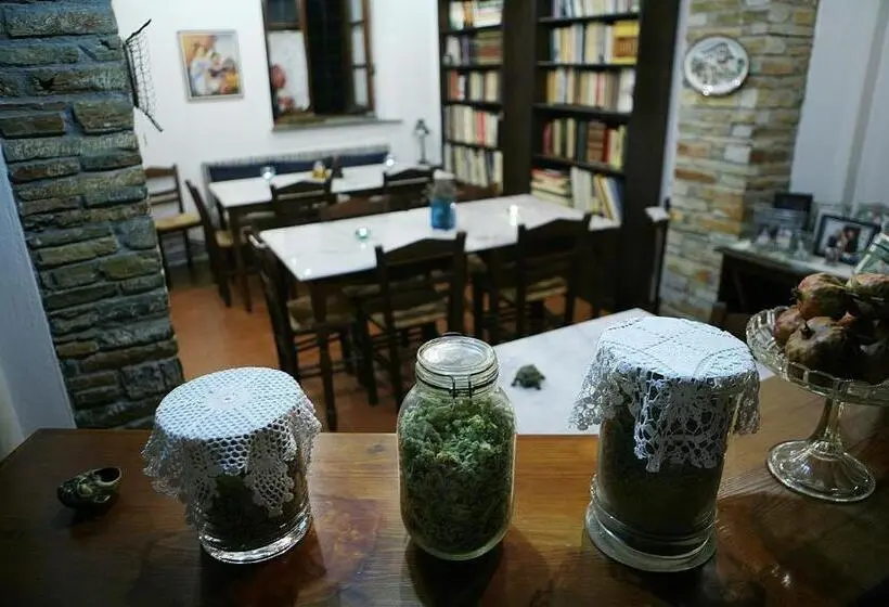 トリプルクラシックルーム, Archontiko Repana   Makrinitsa Stone Retreat