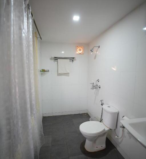 חדר דלוקס עם מרפסת נוף לים, Sunset & Waves Resort