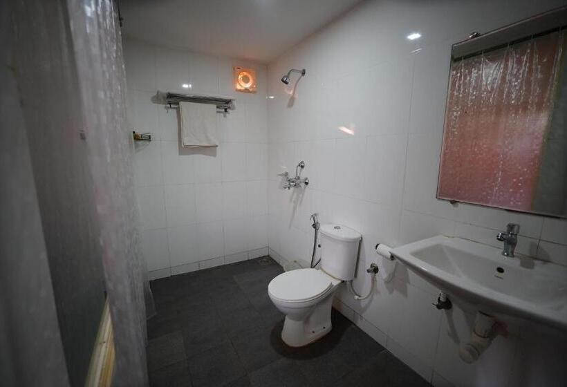 חדר דלוקס עם מרפסת נוף לים, Sunset & Waves Resort