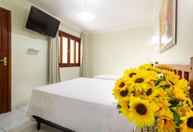 חדר אקונומי, Pousada Das Flores