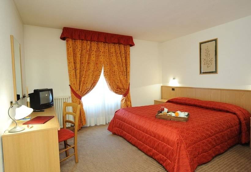 스탠다드 룸, Petit Tournalin