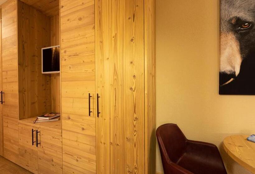 스위트, Petit Tournalin