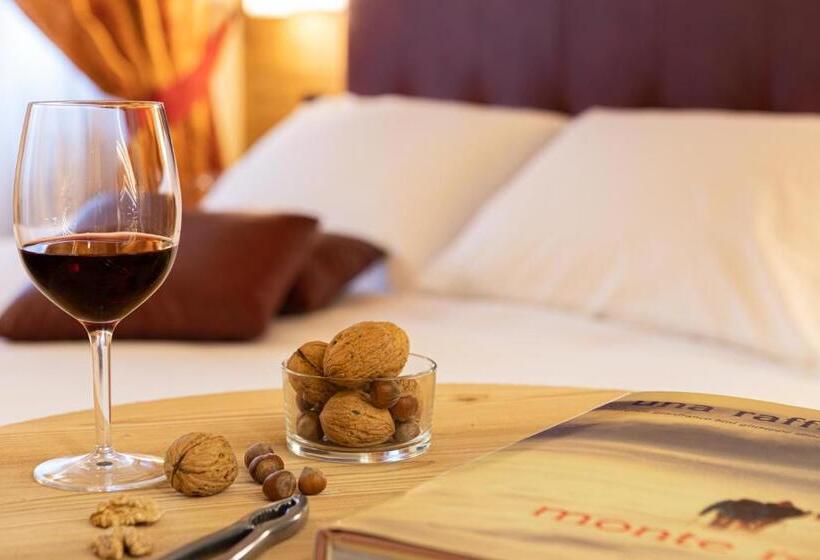 주니어 스위트, Petit Tournalin