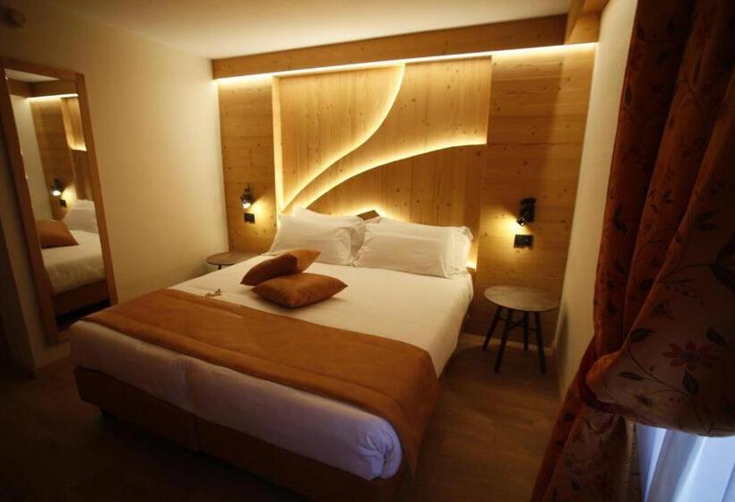 디럭스 룸 산전망, Petit Tournalin