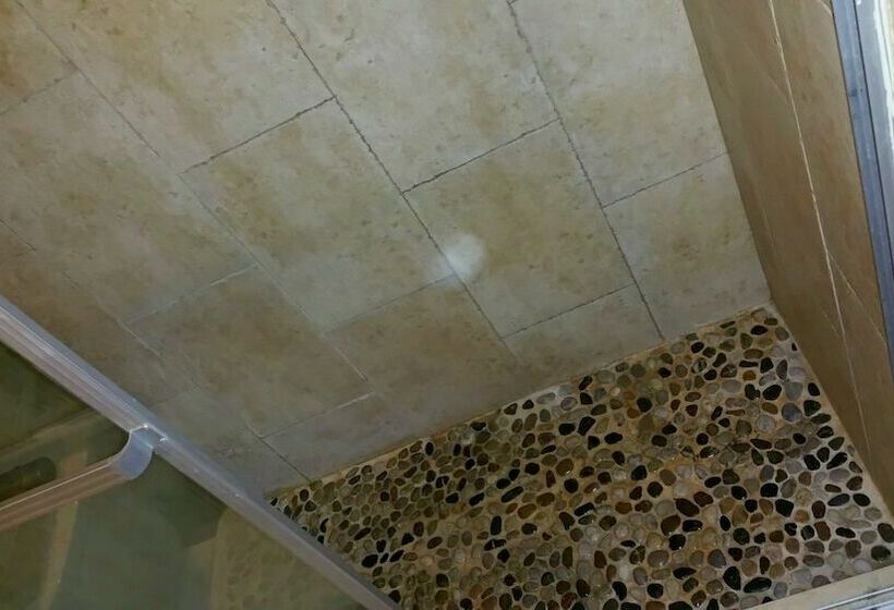 آپارتمان اجرایی 1 خوابه, New Kingston C  A Guest Apartments I