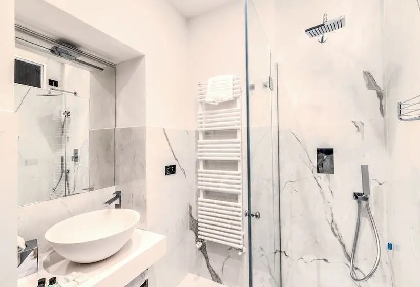 اتاق لوکس با چشم‌انداز شهر, La Spezia By The First  Luxury Rooms & Suites