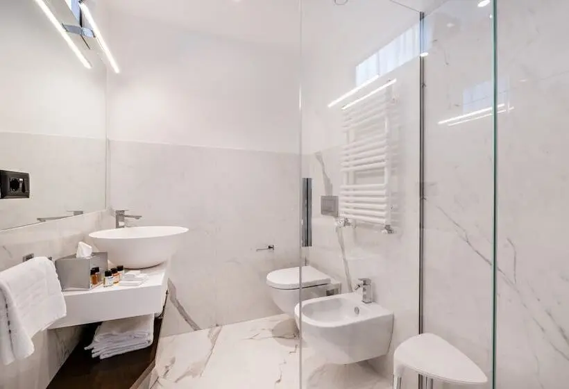 سوییت جونیور با بالکن, La Spezia By The First  Luxury Rooms & Suites