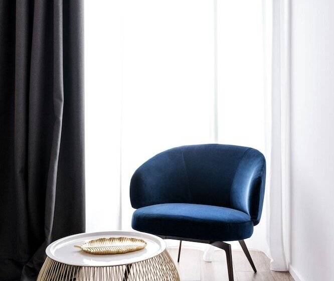 سوییت جونیور با بالکن, La Spezia By The First  Luxury Rooms & Suites