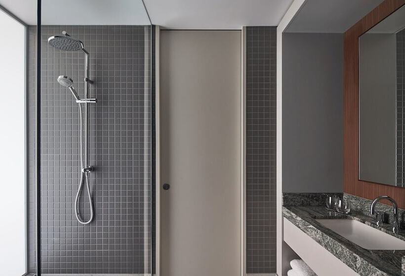 اتاق استاندارد با تخت دوبل و چشمانداز, Element Melbourne Richmond