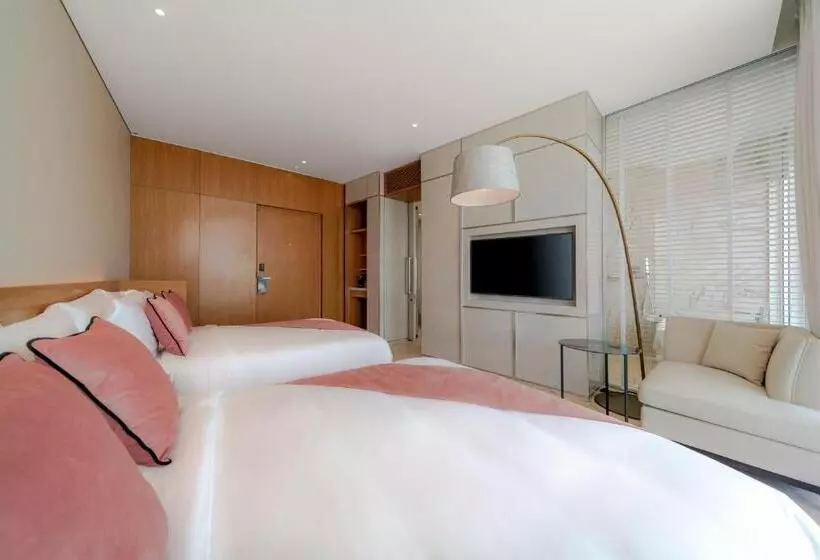 Upper Adjoined Room