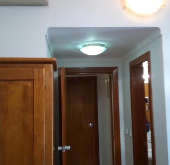 스탠다드 트리플 룸, Residencial Moeda