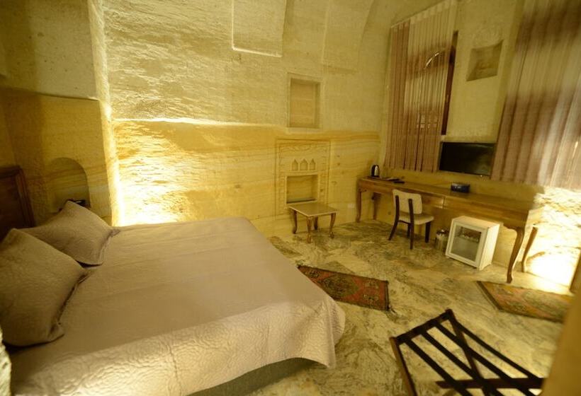 اتاق استاندارد, Crassus Cave