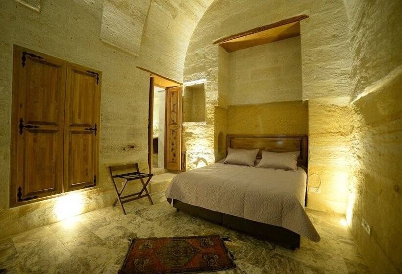 اتاق استاندارد, Crassus Cave