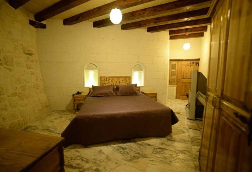 اتاق استاندارد, Crassus Cave