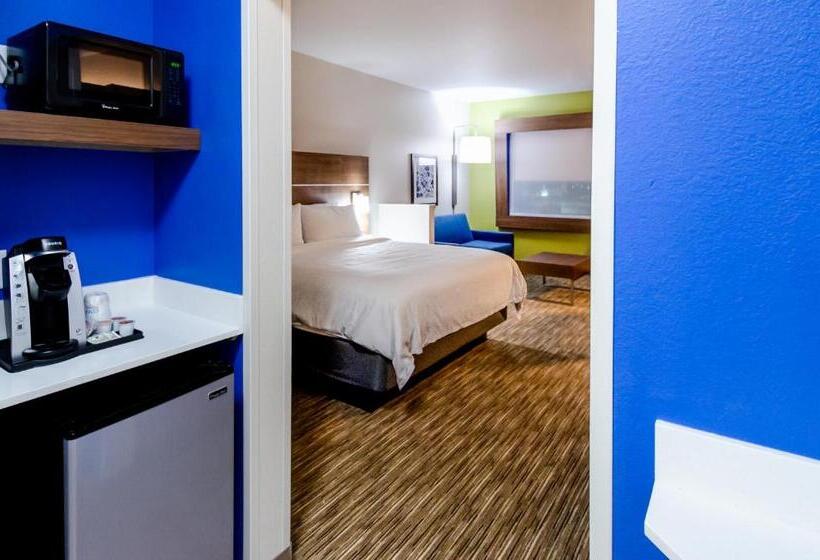 Люкс Кровать Кинг, Holiday Inn Express & Suites Taylor, An Ihg