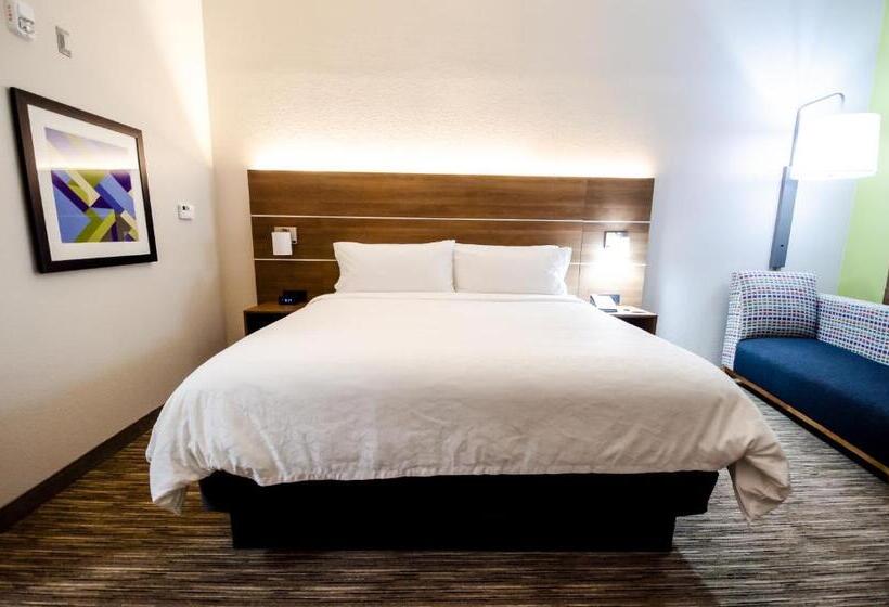 适合残疾人士使用的带超级大床的标准间, Holiday Inn Express & Suites Taylor, An Ihg