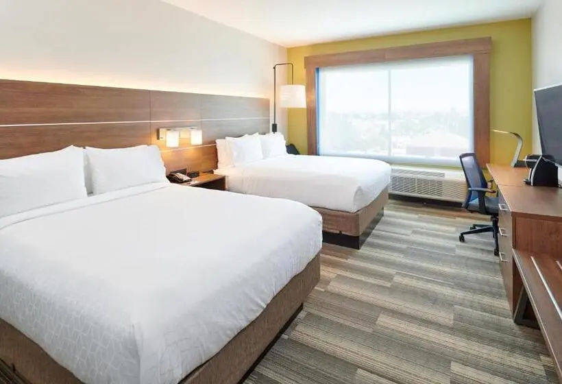 Standard-invahuone, Holiday Inn Express & Suites Taylor, An Ihg